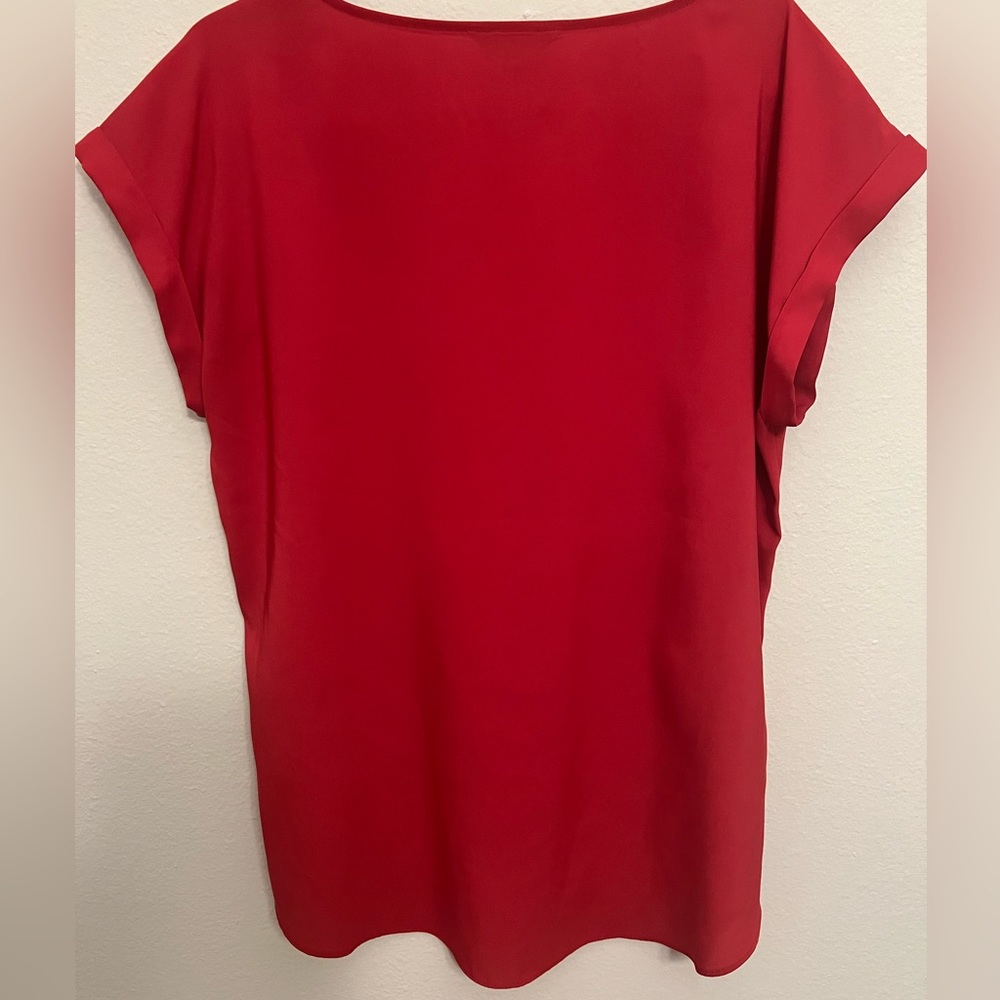 Express red blouse - Picture 3 of 3